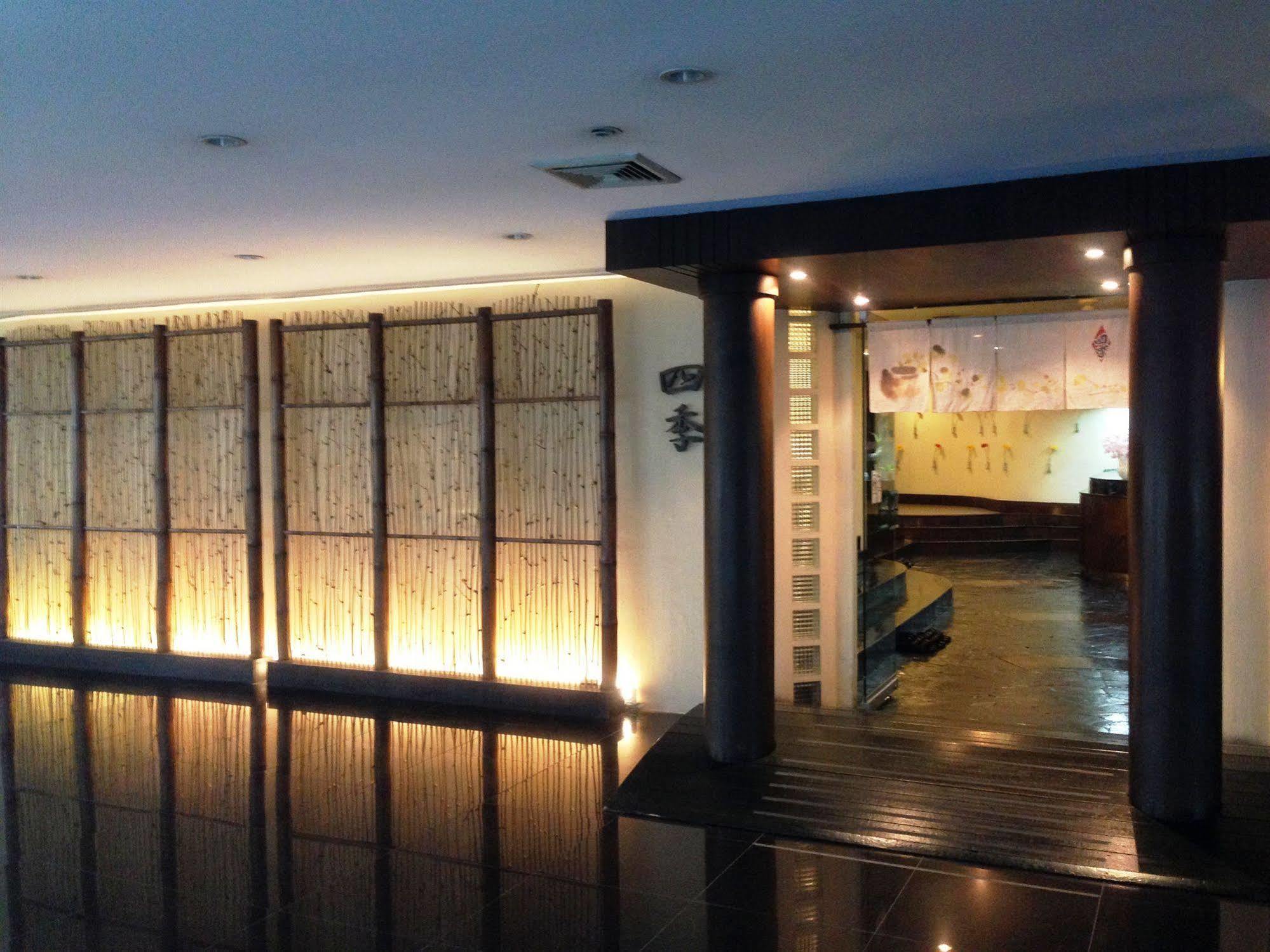 The City Hotel Sriracha By Bbh Japan Si Racha Exterior photo